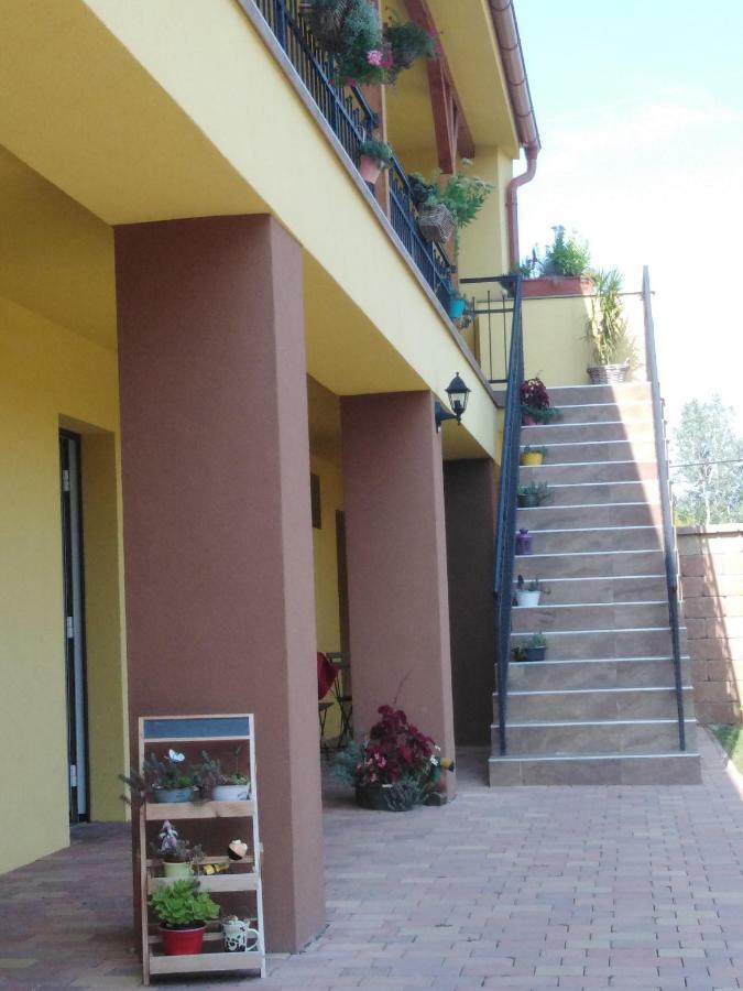 Ubytovani U Janca Lednice Exterior foto